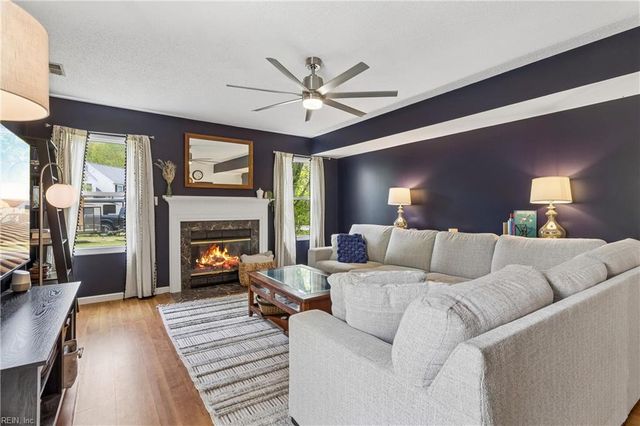 6781 Amanda CT, Gloucester, VA 23061