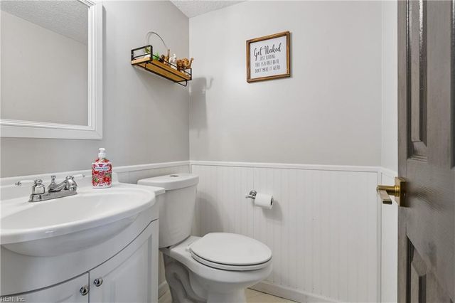 6781 Amanda CT, Gloucester, VA 23061