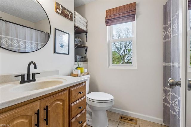 6781 Amanda CT, Gloucester, VA 23061