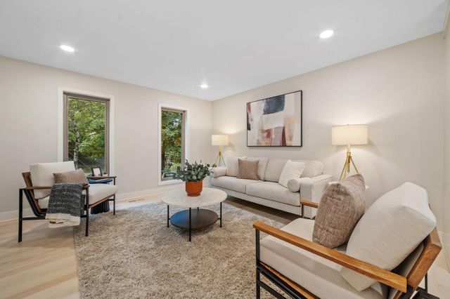 17711 Creek Ridge Pass, Minnetonka, MN 55345