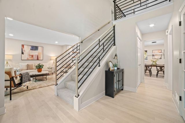 17711 Creek Ridge Pass, Minnetonka, MN 55345