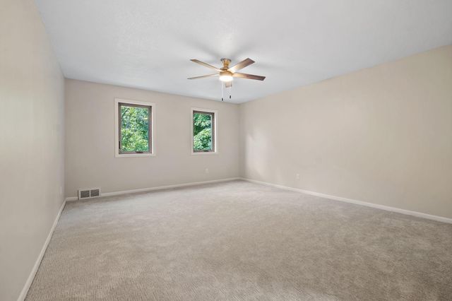 17711 Creek Ridge Pass, Minnetonka, MN 55345