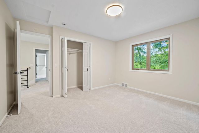 17711 Creek Ridge Pass, Minnetonka, MN 55345