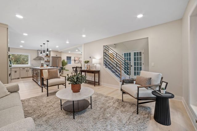 17711 Creek Ridge Pass, Minnetonka, MN 55345
