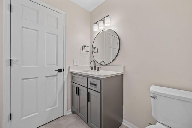 17711 Creek Ridge Pass, Minnetonka, MN 55345
