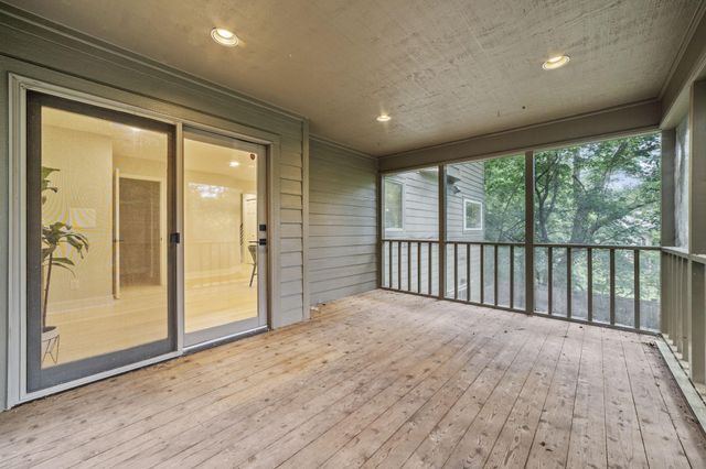 17711 Creek Ridge Pass, Minnetonka, MN 55345