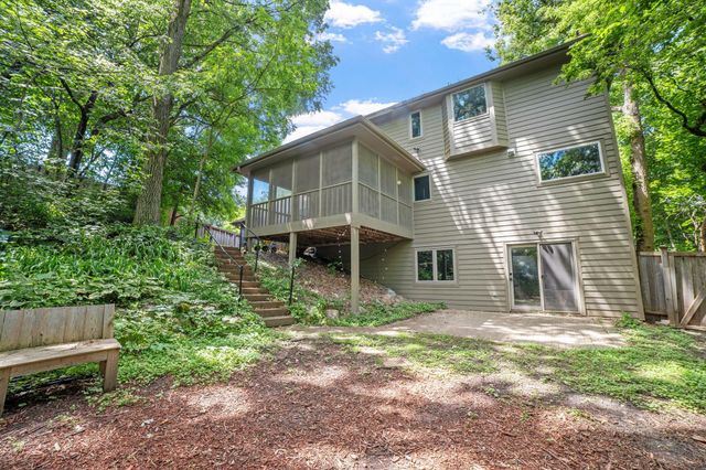17711 Creek Ridge Pass, Minnetonka, MN 55345