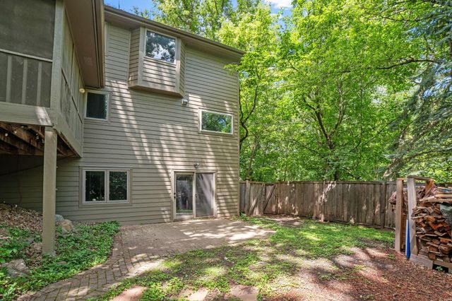 17711 Creek Ridge Pass, Minnetonka, MN 55345