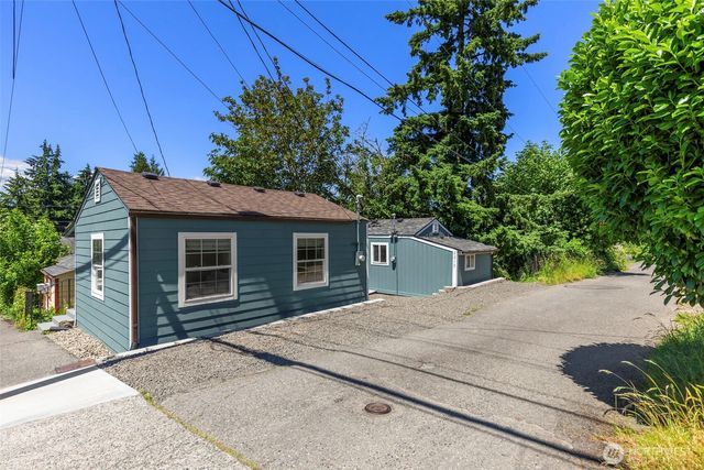 2212 15th Street, Bremerton, WA 98312