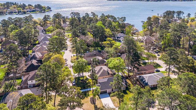 11843 Briarwood Lane, Montgomery, TX 77356