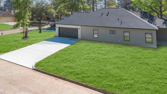 11843 Briarwood Lane, Montgomery, TX 77356