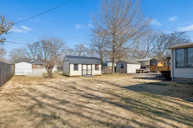 102 Experiment Ln, Columbia, TN 38401