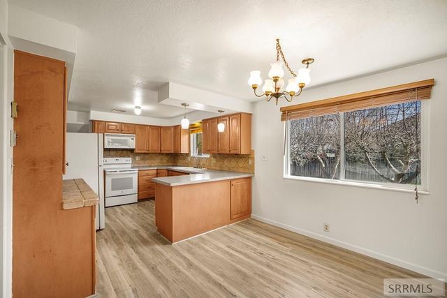 1920 Riviera Circle, Idaho Falls, ID 83404