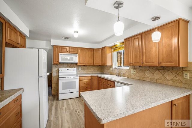 1920 Riviera Circle, Idaho Falls, ID 83404