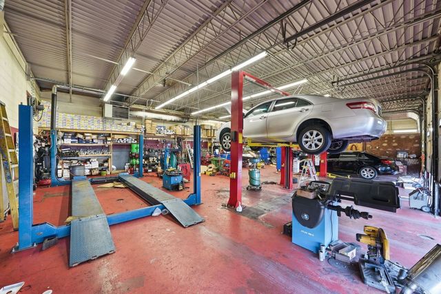 9952 S Halsted Street, Chicago, IL 60628