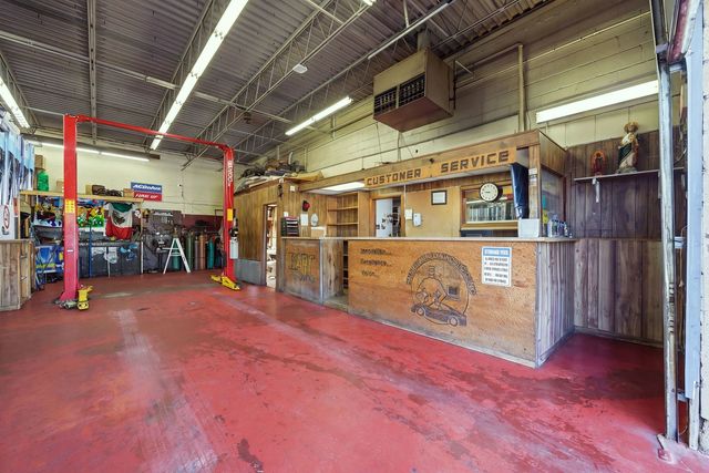 9952 S Halsted Street, Chicago, IL 60628