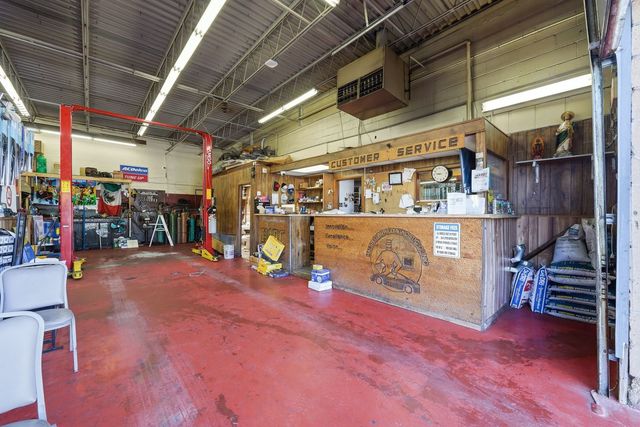 9952 S Halsted Street, Chicago, IL 60628