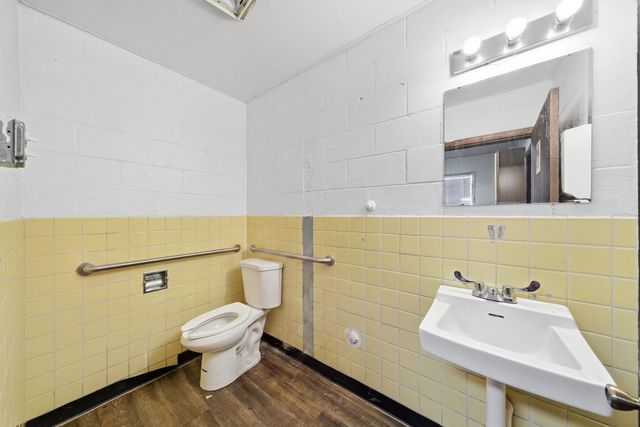 9952 S Halsted Street, Chicago, IL 60628