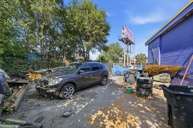9952 S Halsted Street, Chicago, IL 60628