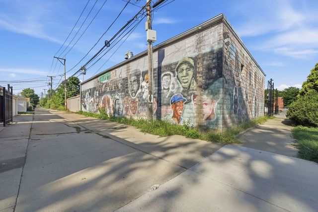 9952 S Halsted Street, Chicago, IL 60628