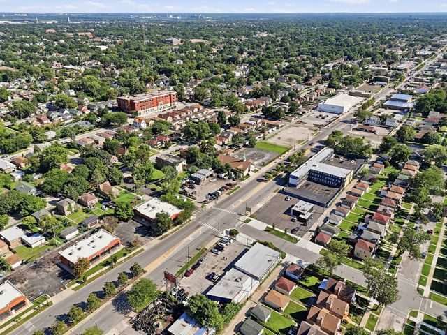 9952 S Halsted Street, Chicago, IL 60628