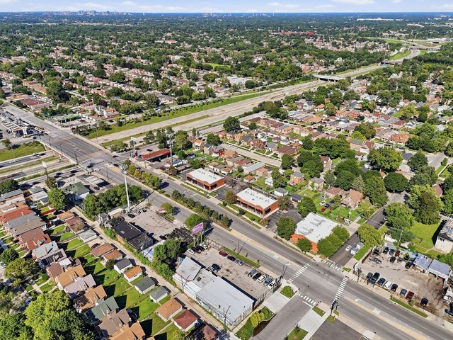 9952 S Halsted Street, Chicago, IL 60628