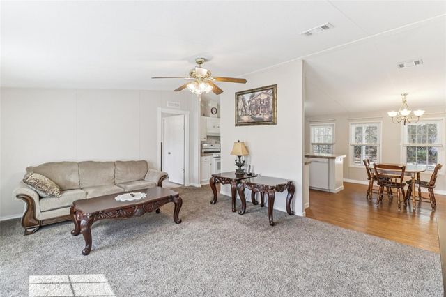 16180 NE 2ND LOOP, Silver Springs, FL 34488