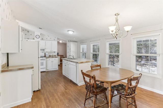 16180 NE 2ND LOOP, Silver Springs, FL 34488