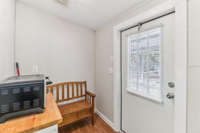 16180 NE 2ND LOOP, Silver Springs, FL 34488