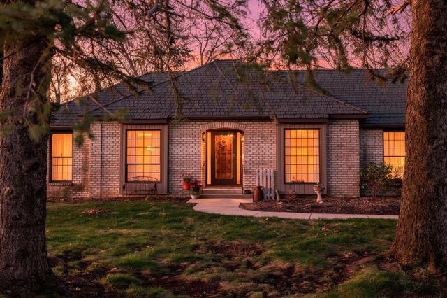 1700 Atwater Path, Inver Grove Heights, MN 55077