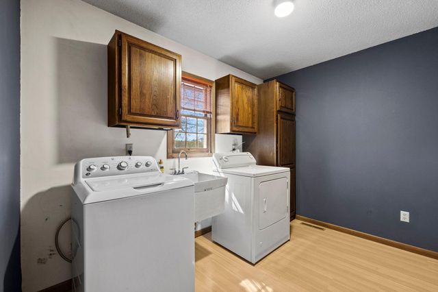 1700 Atwater Path, Inver Grove Heights, MN 55077