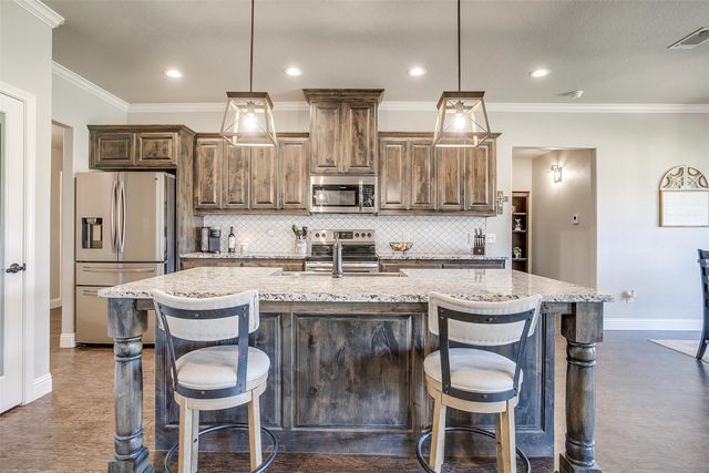 260 Wilson Bend Road, Millsap, TX 76066