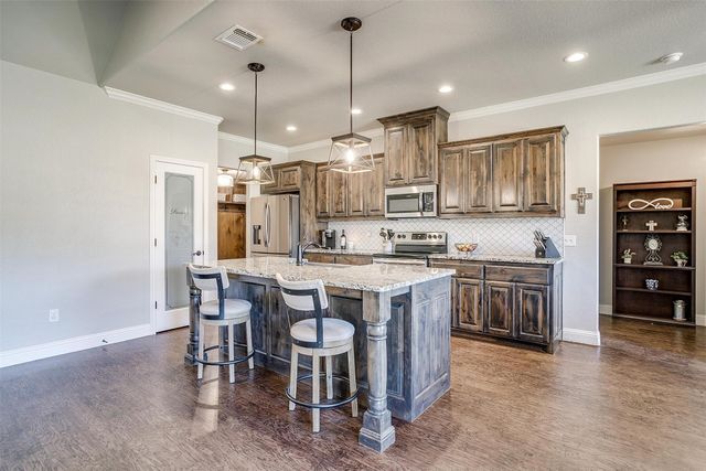 260 Wilson Bend Road, Millsap, TX 76066