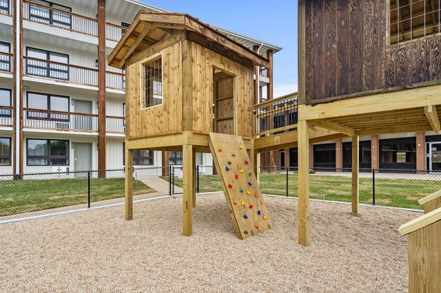 403 Veterans Boulevard F 14, Branson, MO 65616