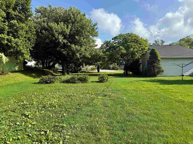 614 W Dixie Street, Bloomington, IN 47403