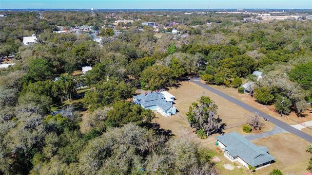 113 ROSEMARY AVENUE, Lady Lake, FL 32159