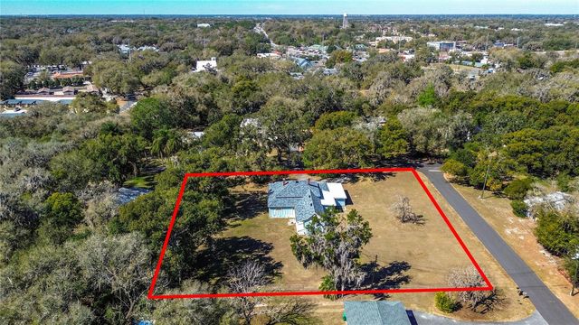 113 ROSEMARY AVENUE, Lady Lake, FL 32159