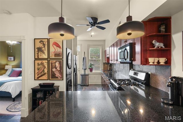 2103 Allen Avenue B, St Louis, MO 63104