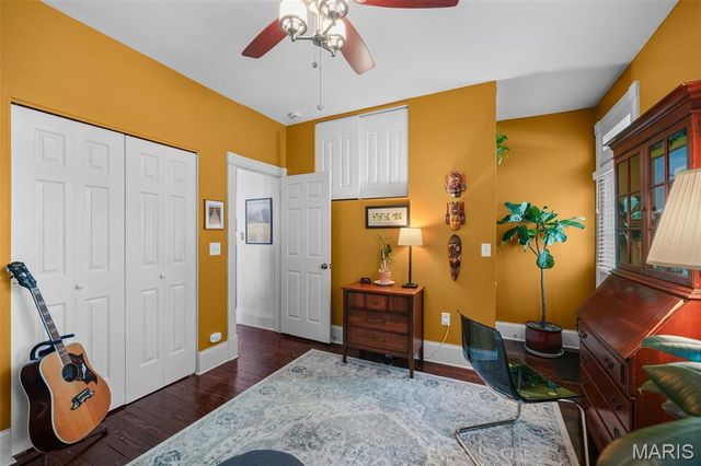 2103 Allen Avenue B, St Louis, MO 63104