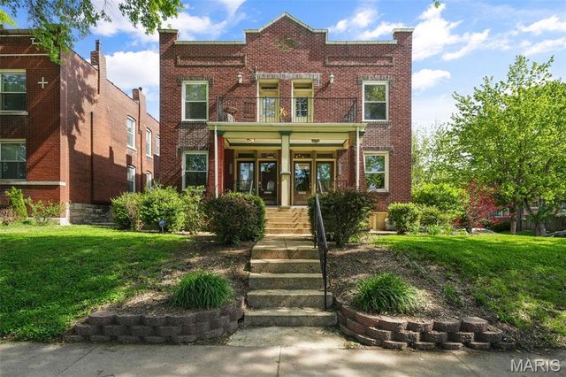 2103 Allen Avenue B, St Louis, MO 63104
