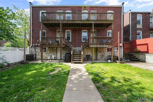 2103 Allen Avenue B, St Louis, MO 63104