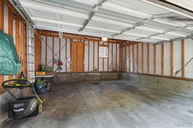 2103 Allen Avenue B, St Louis, MO 63104