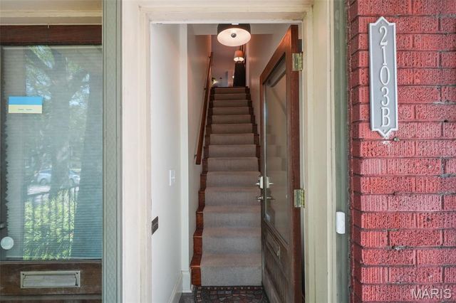 2103 Allen Avenue B, St Louis, MO 63104