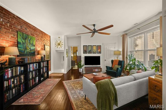 2103 Allen Avenue B, St Louis, MO 63104