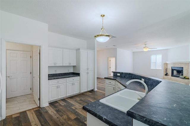 5915 NW 18TH PLACE, Ocala, FL 34482