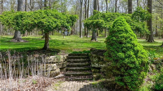 875 Cascades Drive, Aurora, OH 44202
