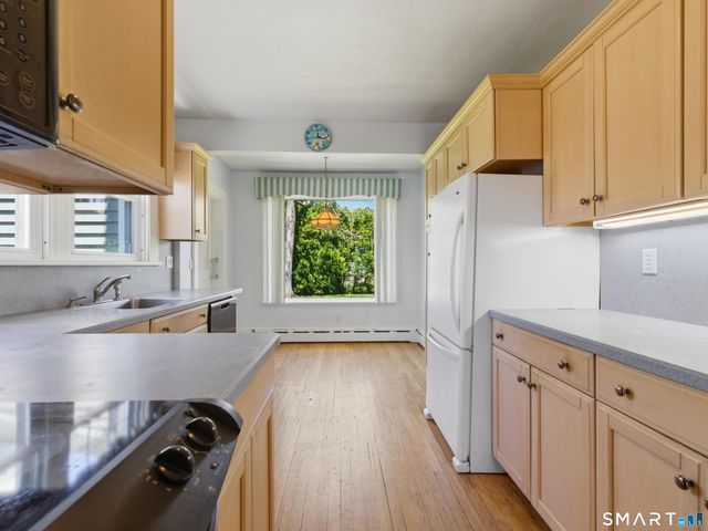 763 Ocean Avenue, New London, CT 06320