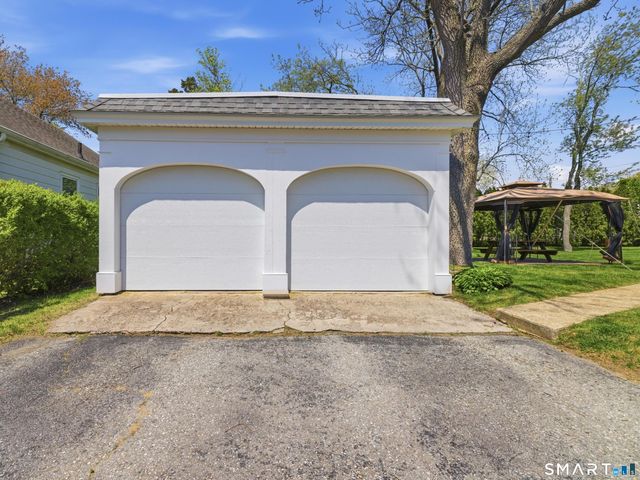 763 Ocean Avenue, New London, CT 06320