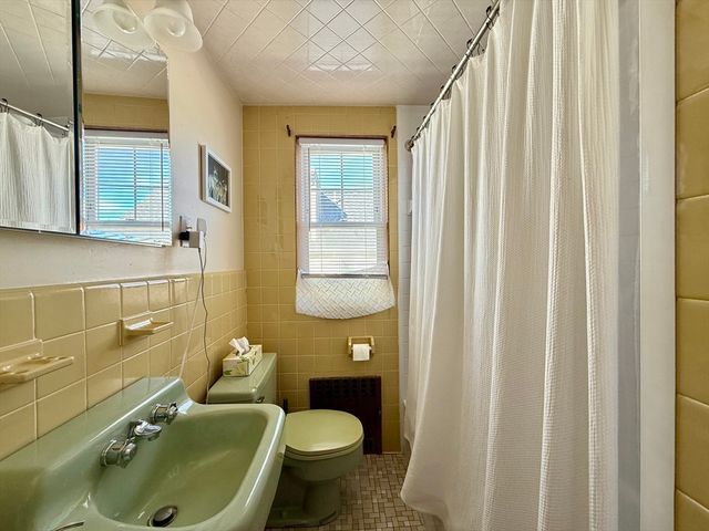 32 Quincy Street 32, Watertown, MA 02472