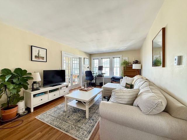 32 Quincy Street 32, Watertown, MA 02472